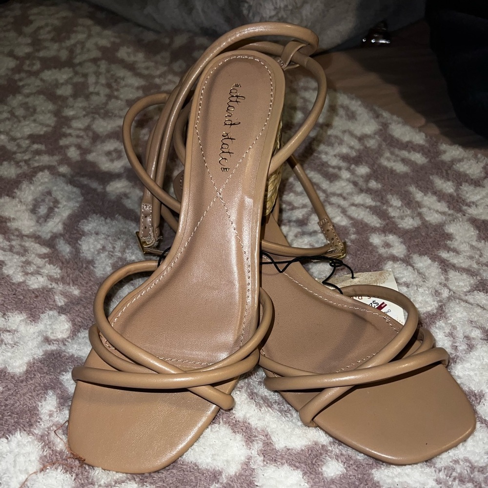 Altar’d State Katt Heels in tan